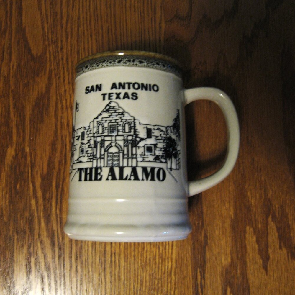 San Antonio Texas The Alamo collectible mug made in Japan